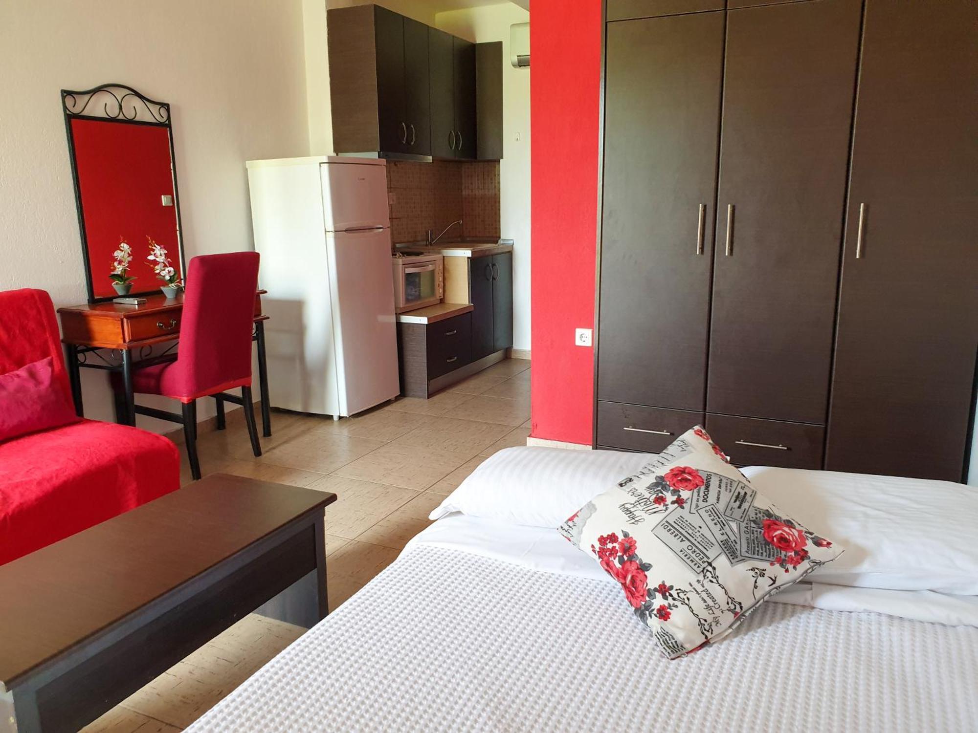 Aroma Studios And Apartments ブアブロウ 部屋 写真