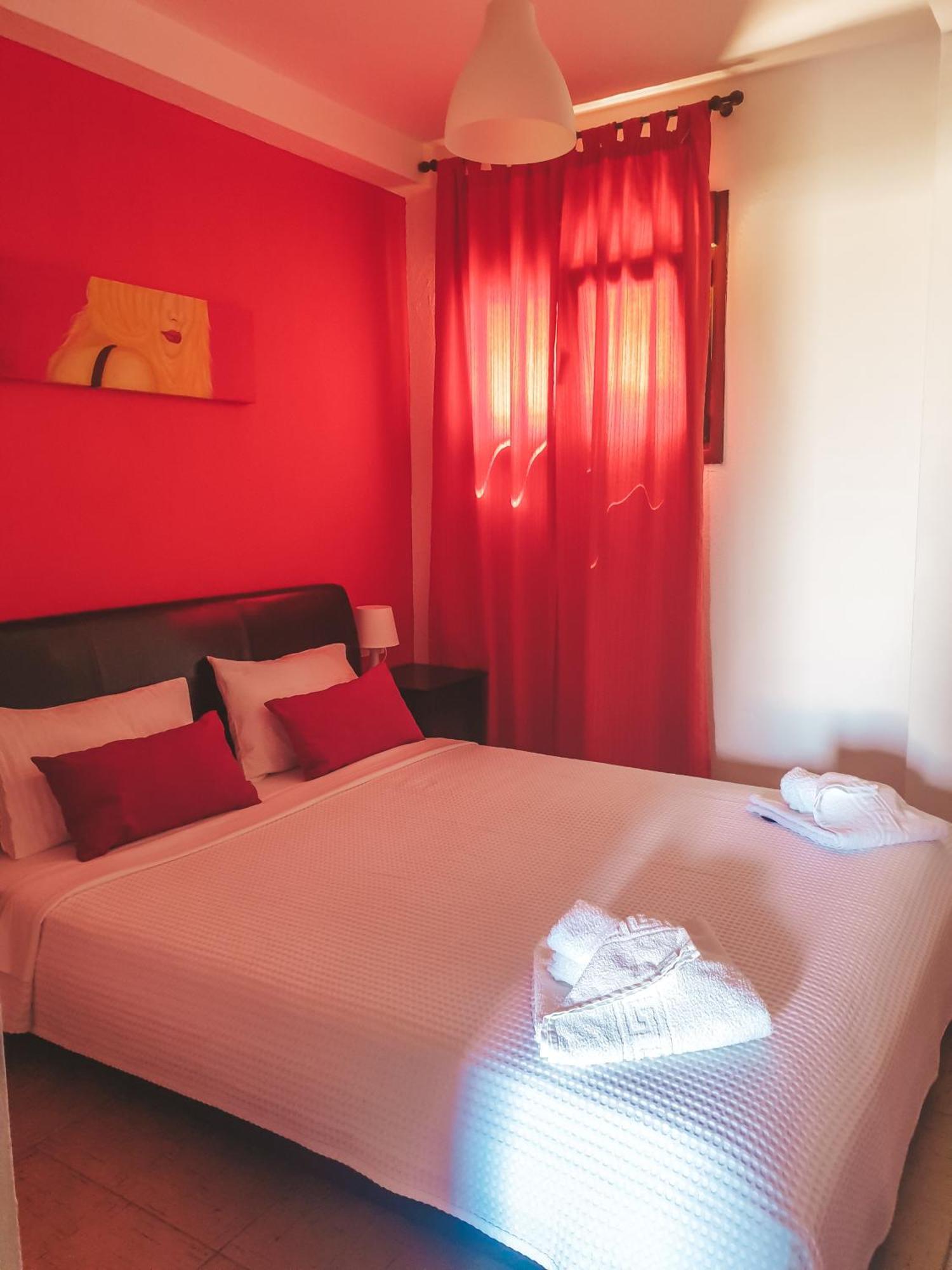 Aroma Studios And Apartments ブアブロウ エクステリア 写真